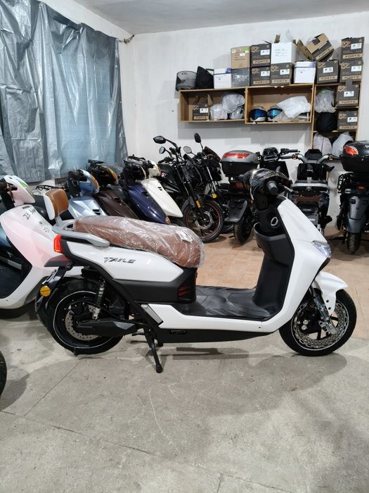 Електроскутер TAILIG T 70 2000W 36AH