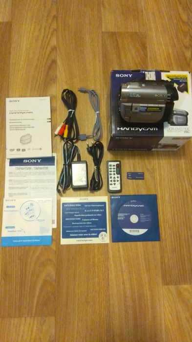 Видеокамера SONY Handycam DCR-DVD710E