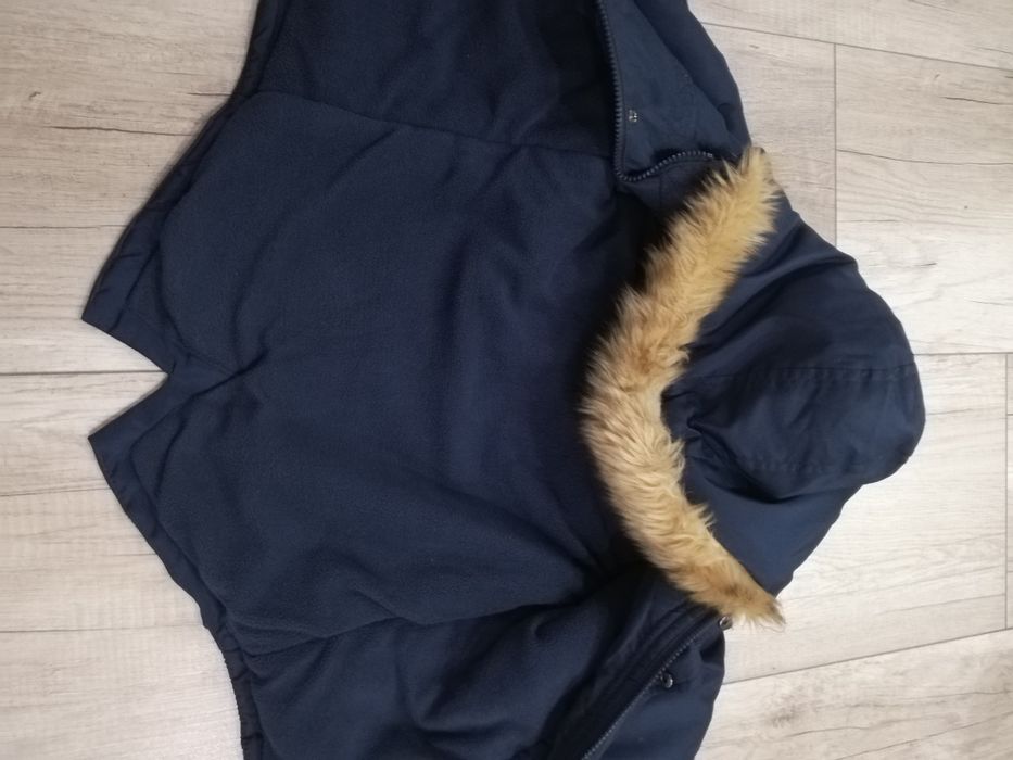 Sprzedam kurtkę jesienno-zimowa w rozmiarze 104 granat