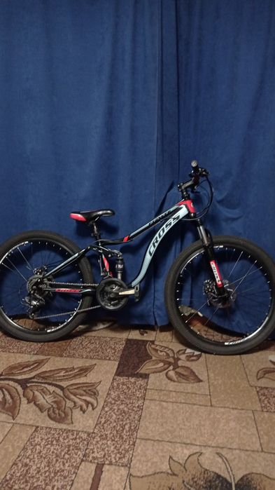 Гірський велосипед Pioneer Cross