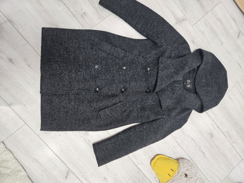 Пальто весняне з каптуром жіноче