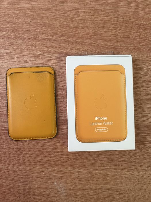 Аксесуар (гаманець) з magsafe на Iphone