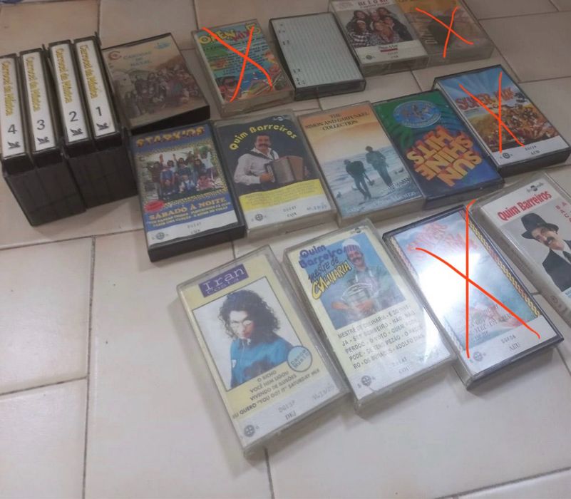 14 Cassetes de músicas