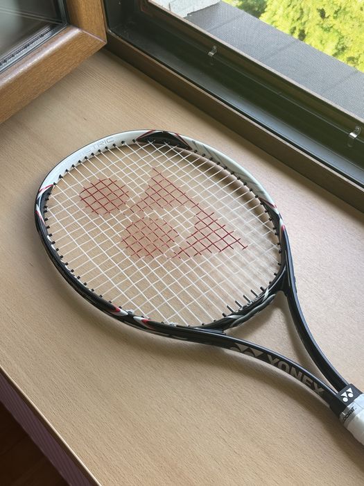 Yonex Ezone 110 300g