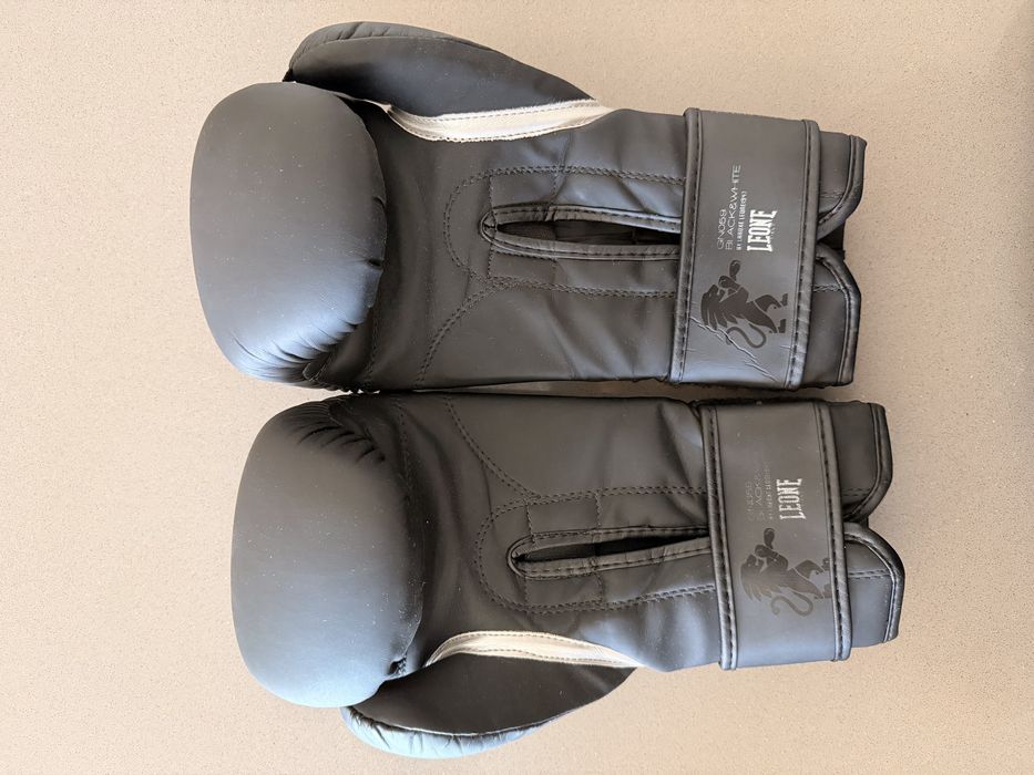Luvas de boxe 10oz leone black edition