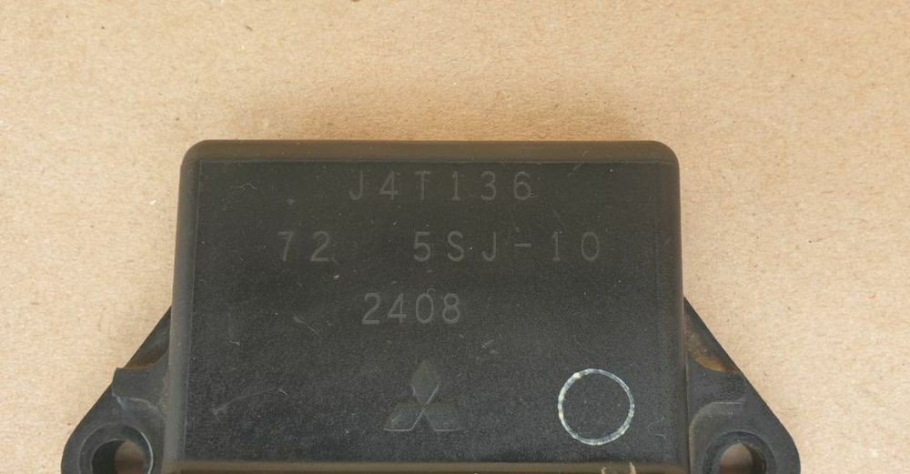 Комутатор Yamaha Majesty 250, J4T136
