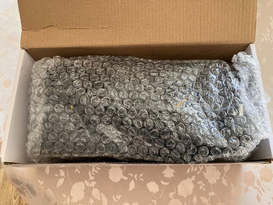 Nowa listwa zasilająca do mebli czarna