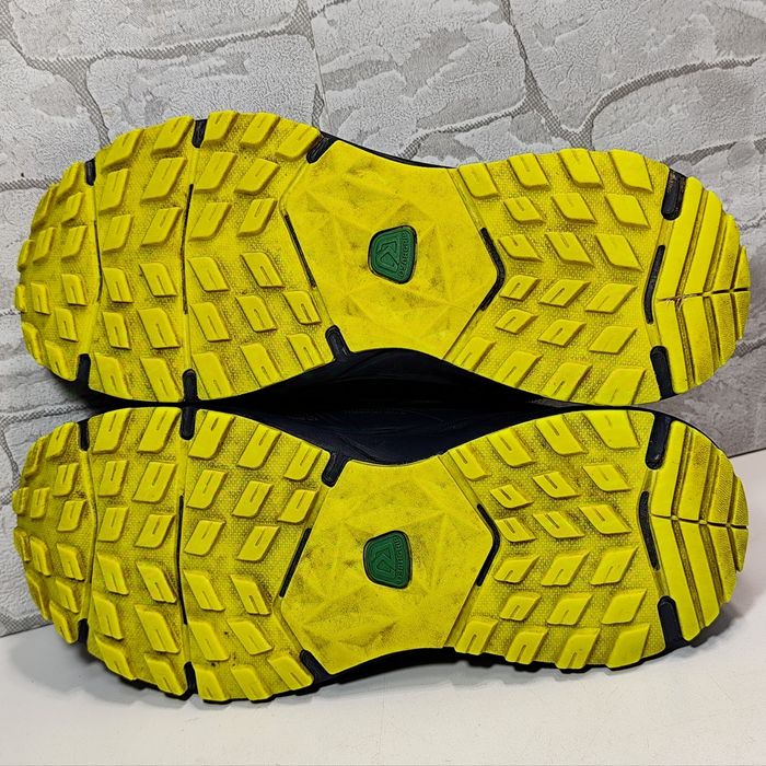 кросівки Karrimor Caracal Waterproof 
розмір 41 
реально ідуть на 40р