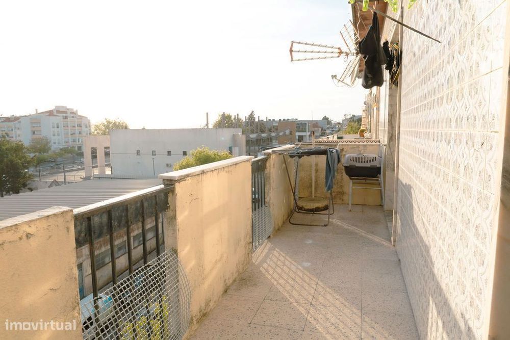 Apartamento T3 no centro de Sobral de Monte Agraço