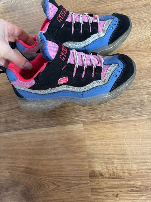 Кросівки sketchers із підсвіткою