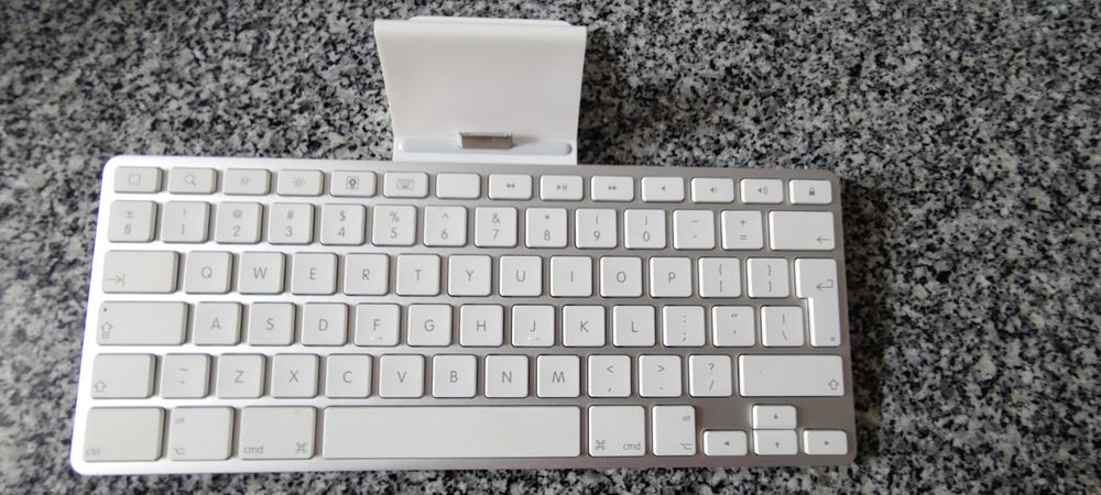 Apple Keyboard A135964737841064577124