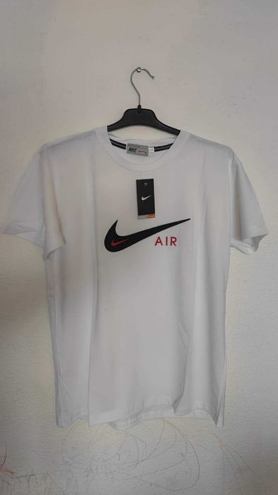 Na sprzedaż NOWY t-shirt męski marki Nike (seria Nike Air) w kolorze białym