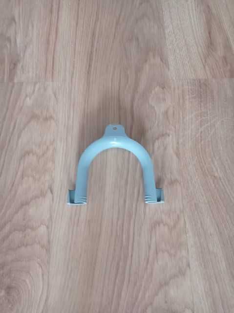 Uchwyt węża odpływowego do pralki