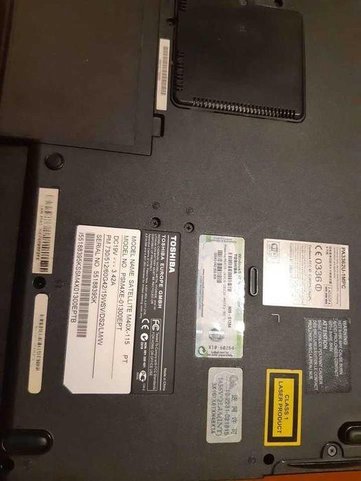 Computador portátil Toshiba sattelite 15''