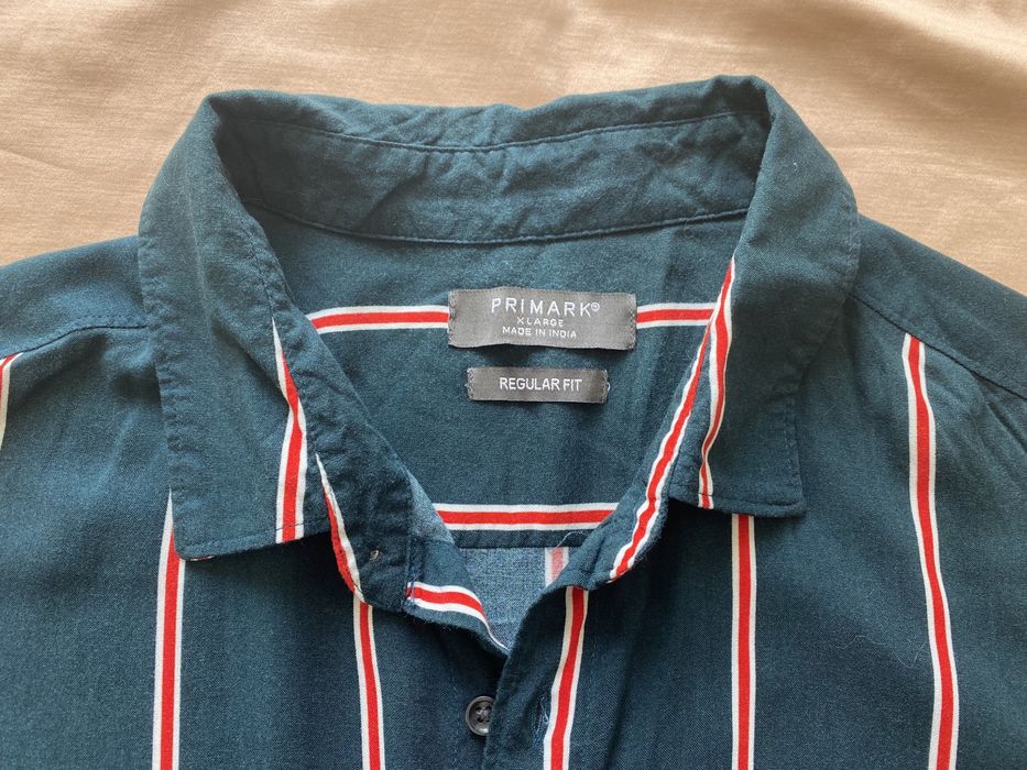 Дуже стильна чаловіча теніска