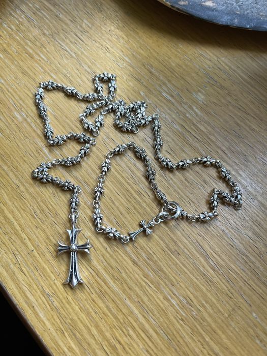 chrome hearts naszyjnik krzyż srebrny
