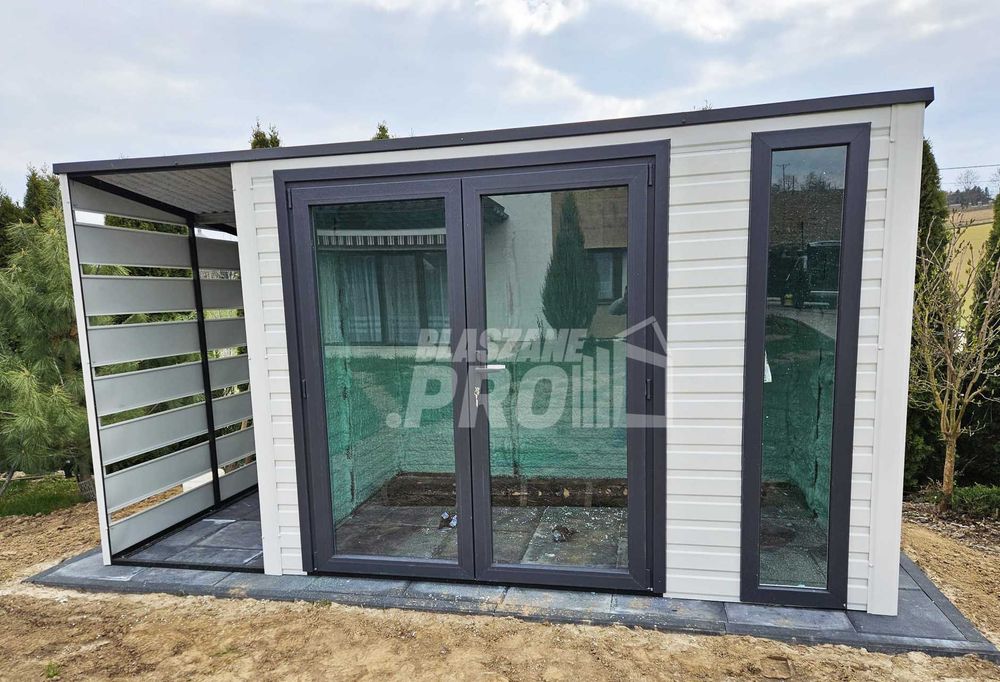 Schowek – domek ogrodowy 3,5×2 m + wiata 1×3 m biały – antracyt  GP748