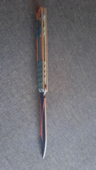 Ніж дерев'яний метелик