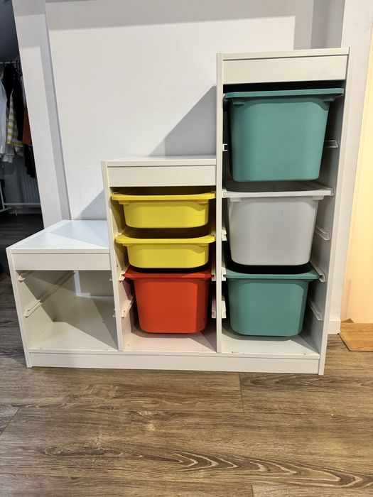 Trofast regal polka z pokemnikami ikea