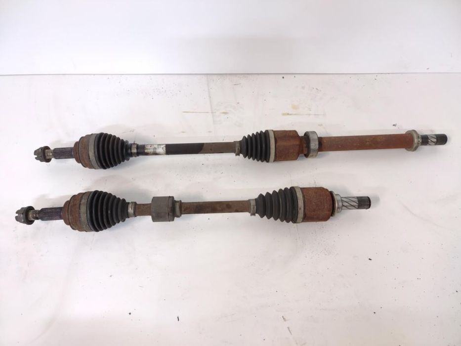 Veio Transmissão direito Renault Clio IV 1.5 Dci 90  2013 a 2018