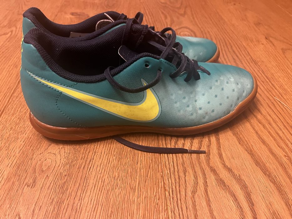 Buty Nike Halówki 42.5
