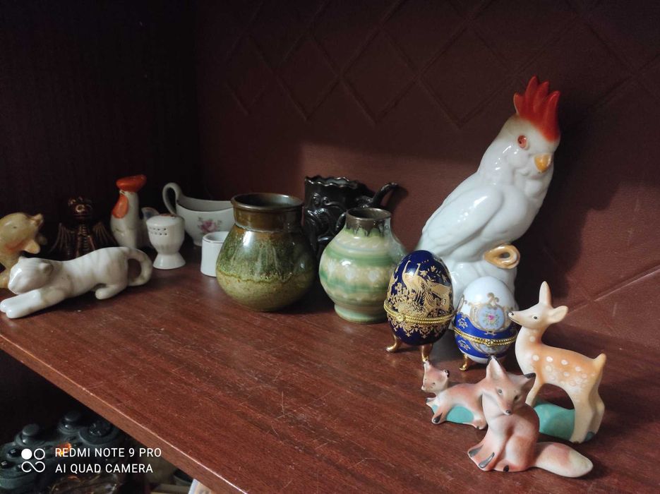 Статуэтки фарфор ссср , вазочки майолика и др.