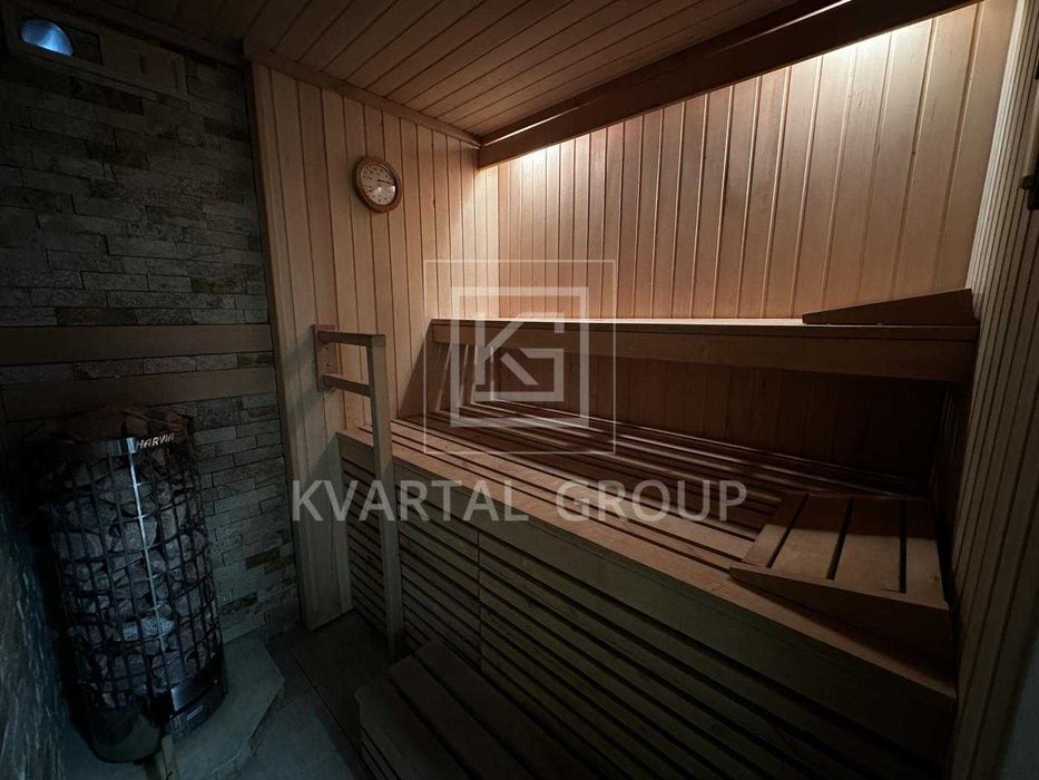 Просторий будинок 192 м² на ділянці 11 соток