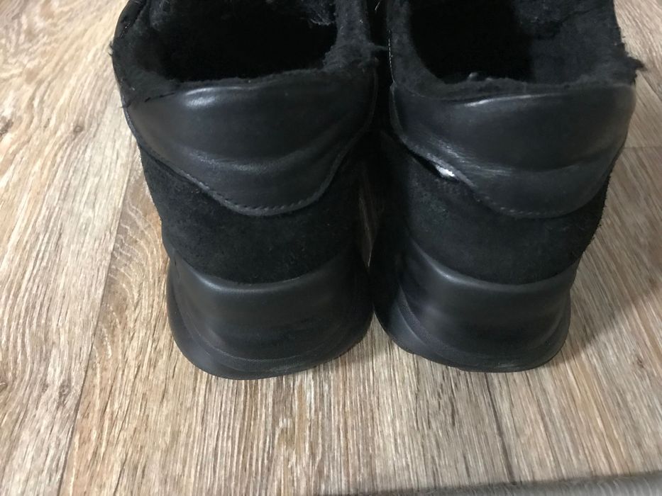 Кросівки жіночі зимові