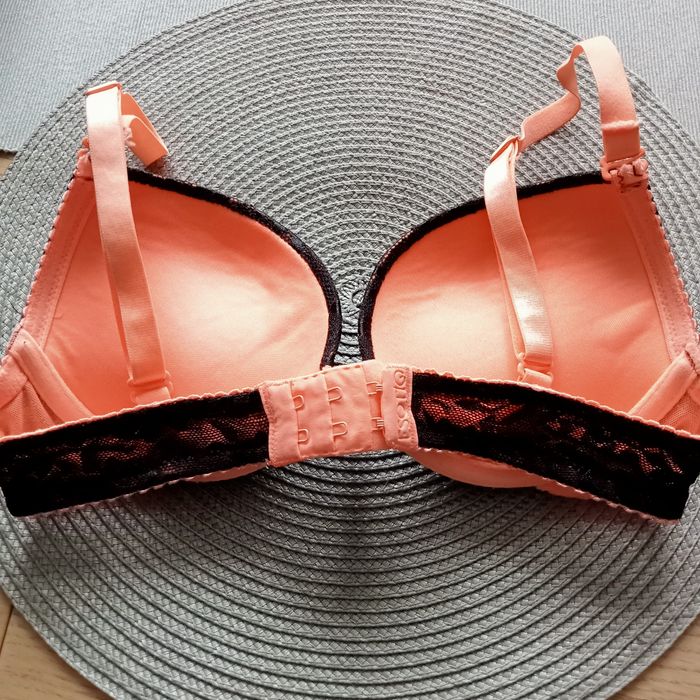 Biustonosz push up Esotiq 65B