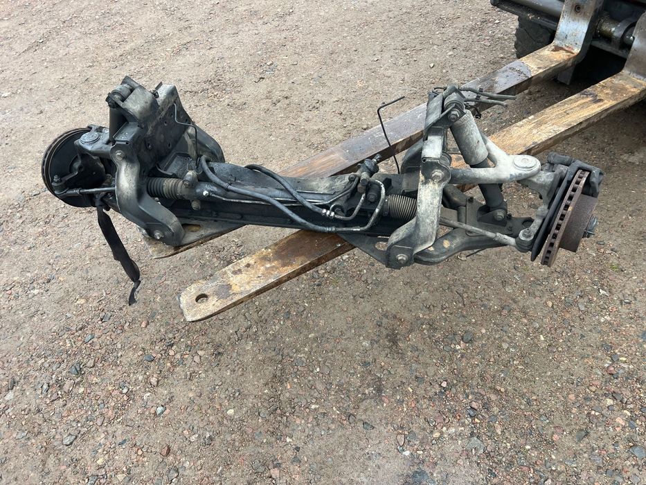 Zawieszenie przednie kompletne sanki belka Iveco Daily S bez korozji