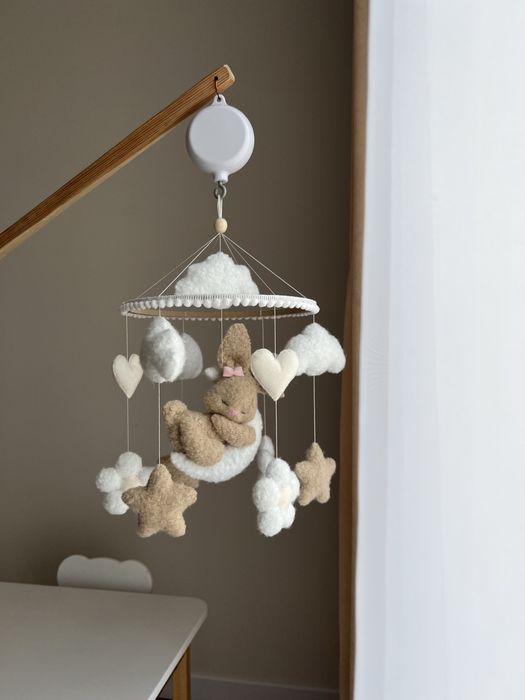 Мобіль в дитяче ліжечко