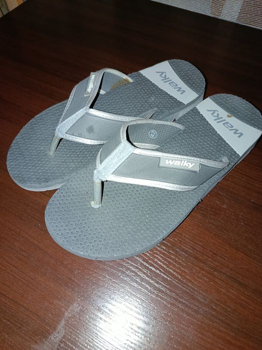 Klapki na basenowe