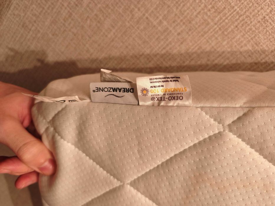 Матрац беспружинний JYSK Dreamzone Gold F30 Wellpur 200х140х18см білий