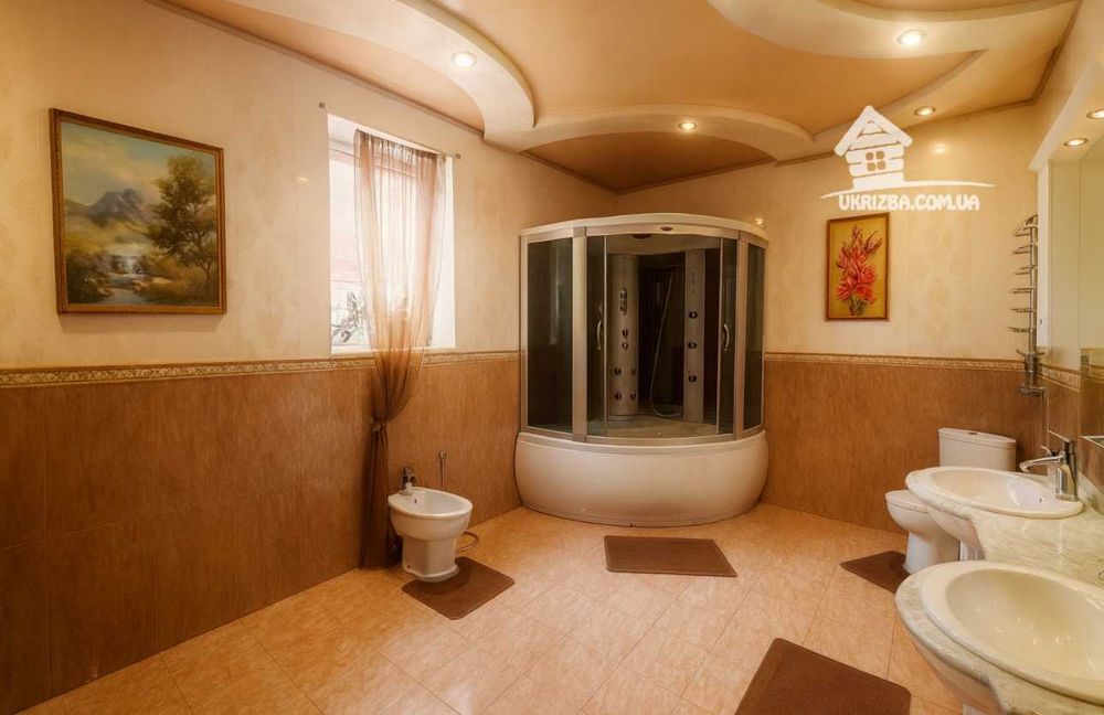 Київ.Будинок подобово 280кв. Сауна,більярд,генератор.До 12 осіб
