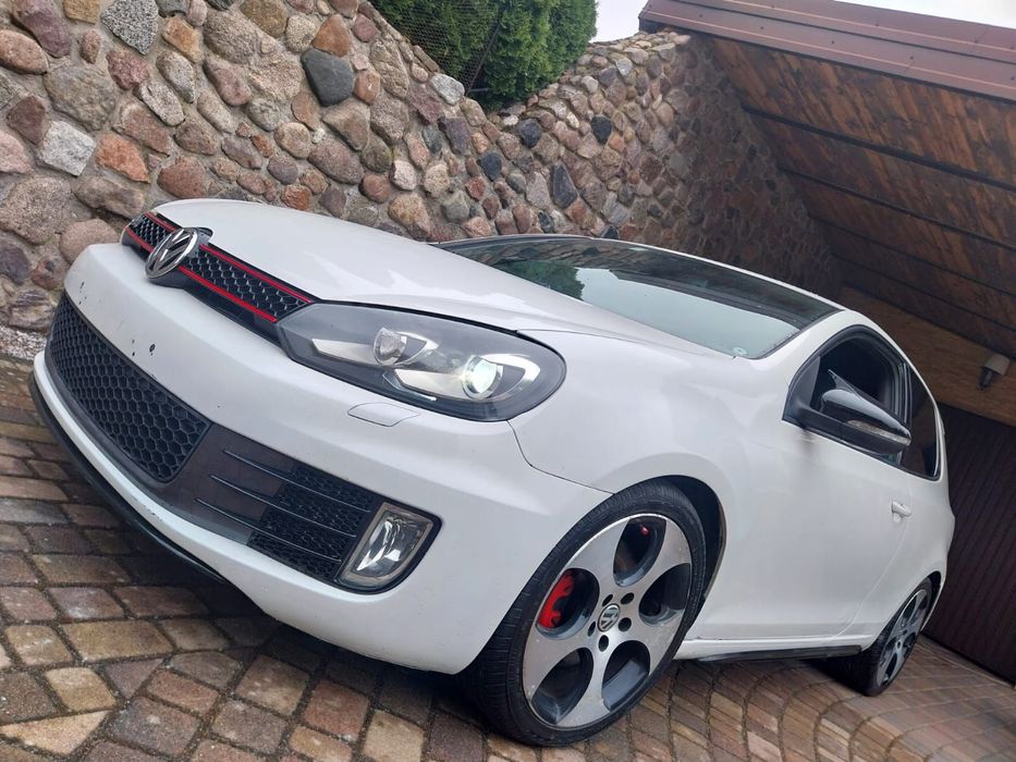 Volkswagen Golf Xenon, ledy, alu 18, navi, GTI
