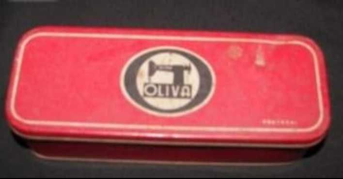 Máquina de Costura OLIVA