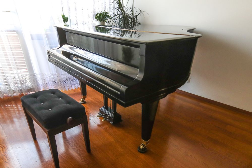 Fortepian Blüthner M-170