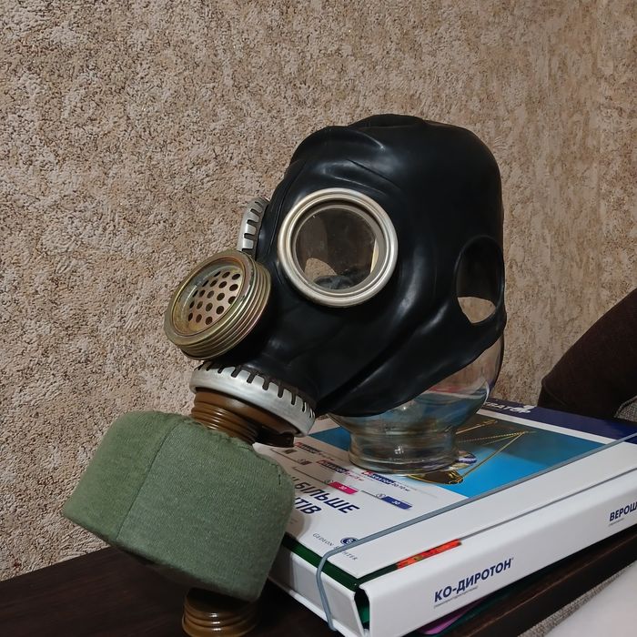 Продаю Протигаз ПМГ-2