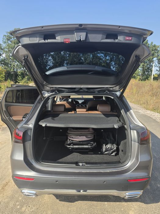 Mercedes-Benz GLA-Class 2021