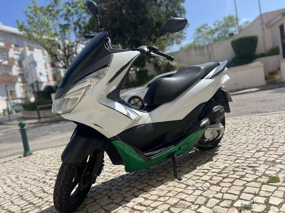 PCX HONDA CINZA E BRANCA