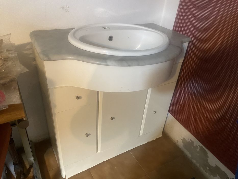 Móvel de casa de banho com lavatório Indusa