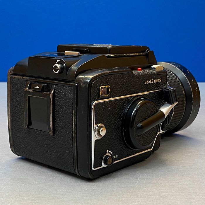 Mamiya M645 1000S + Mamiya-Sekor C 45mm f/2.8