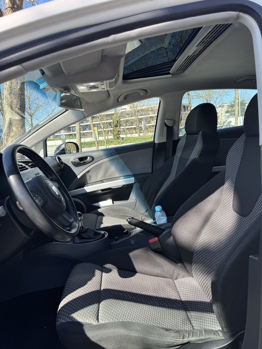 SEAT Leon — fotografia 7