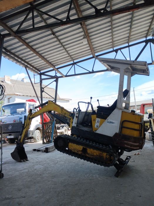 Міні екскаватор yanmar B 17
