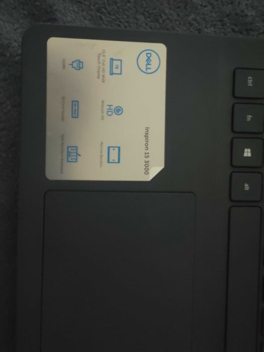 Laptop Dell Inspiron 15 3000