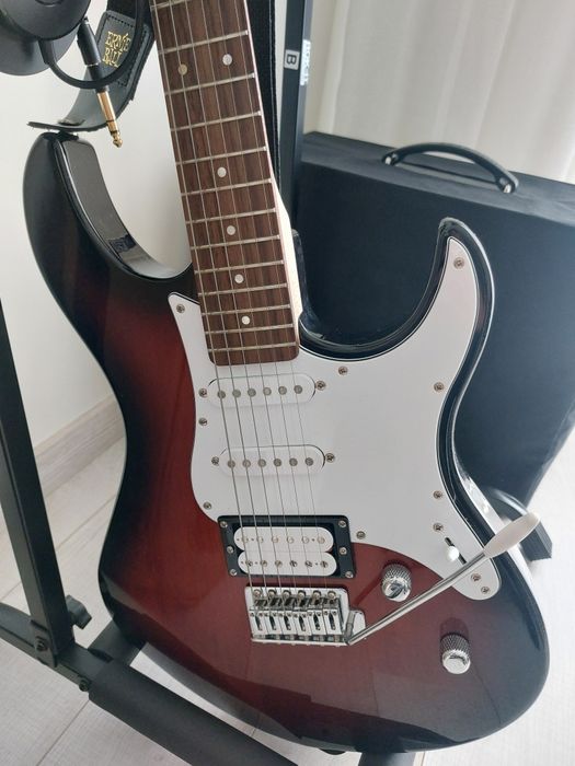 Yamaha Pacifica 112V Old Violin Sunburst