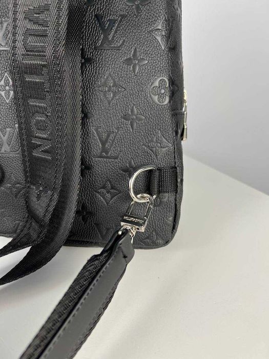 Сумка-слінг чоловіча Louis Vuitton через плече Луї Вітон