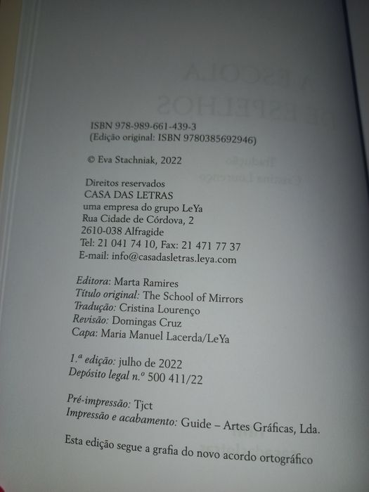 Livro " A Escola de Espelhos " de Eva Stachniak