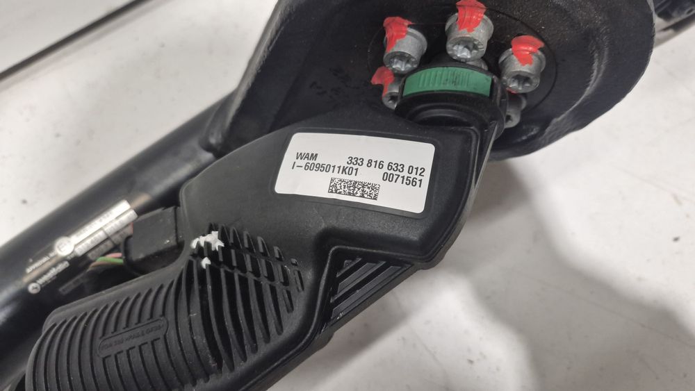 Hak holowniczy elektryczny Mercedes Benz A177.310.2000