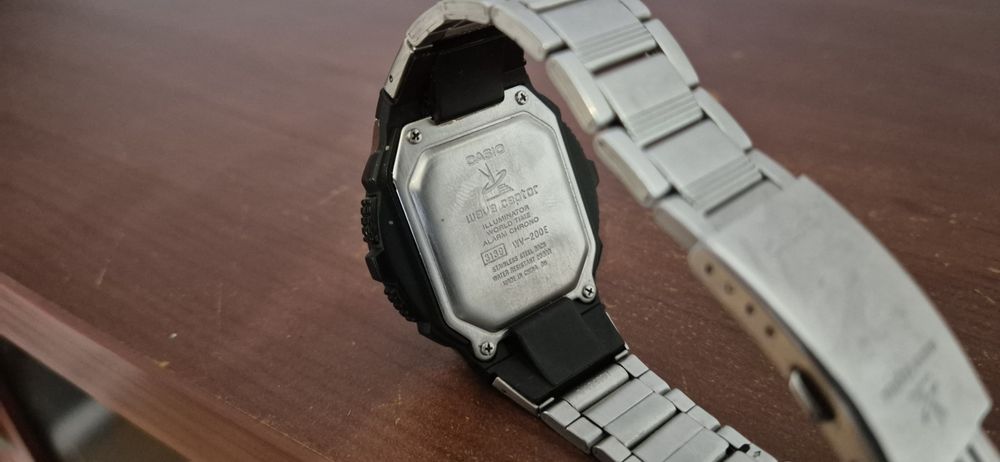 Продам годинник casio
